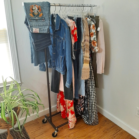 Bookmark Stephanie's Closet - Picture 4 of 9